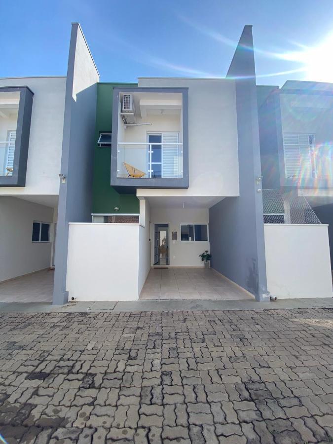 Loft Villa - Com Ar Condicionado No Centro Da Cidade Boituva Buitenkant foto
